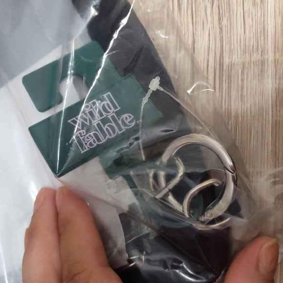 NWT WILD FABLE ALIEN DOUBLE POUCH 👽 - Picture 4 of 5